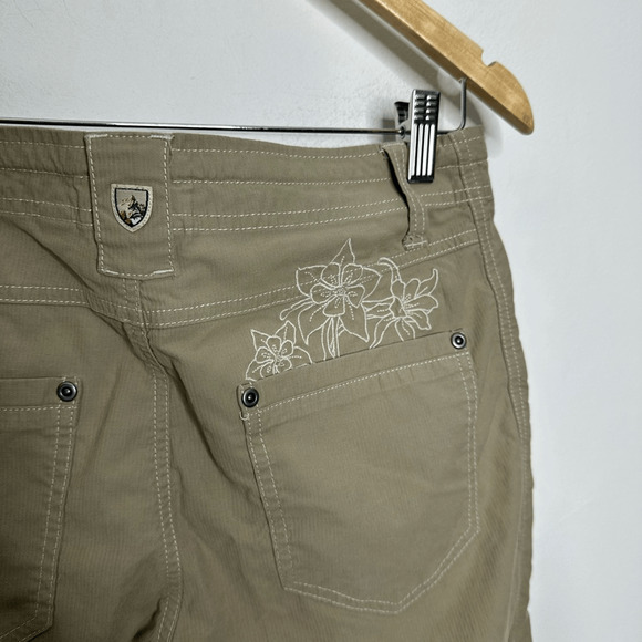 KUHL Cropped Hiking Pants Khaki beige Floral Embroidered outdoors womens 8 - Picture 7 of 8